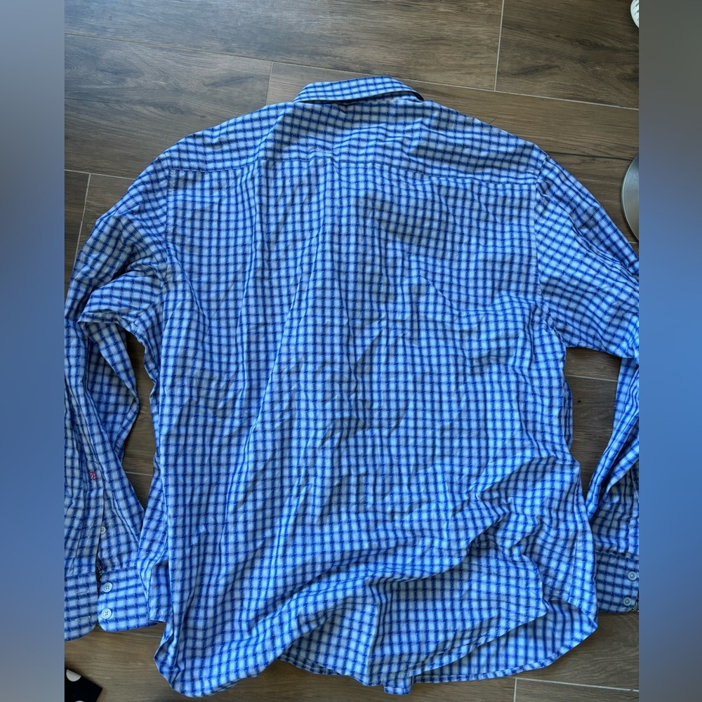 Robert Graham Button Down. - Picture 4 of 4